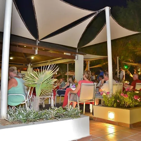 Aparthotel Melina *
