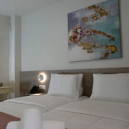 Melina Aparthotel *